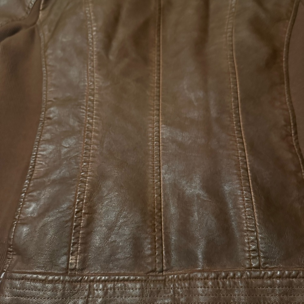 Woman’s Size Large Brown Leather Looking Jacket L… - image 7